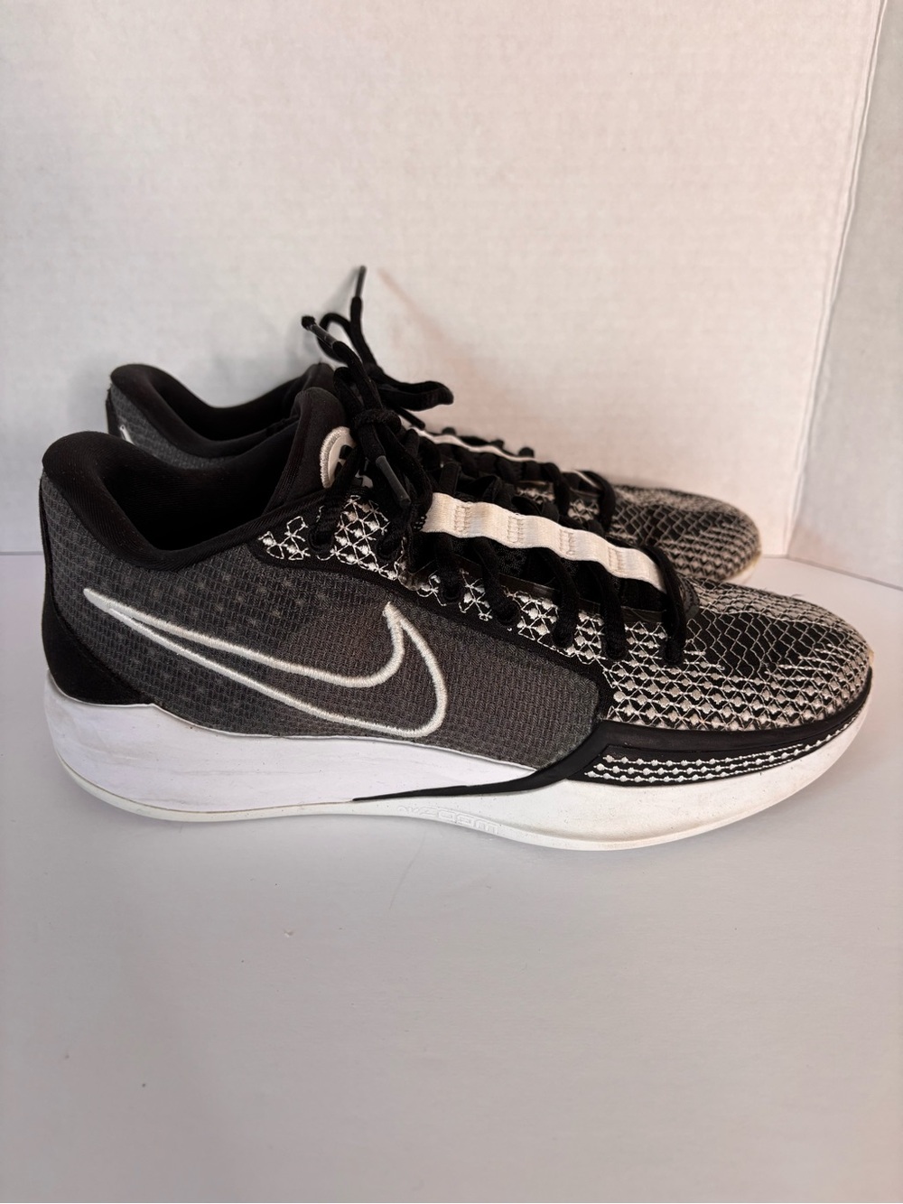 Nike Sabrina 1TB Low Top Women's Black and White Basketball Athletic Sneakers - Picture 4 of 7